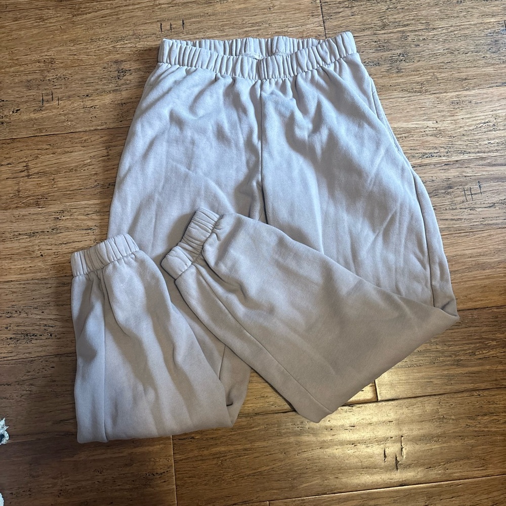 Brandy Melville Mauve Sweatpants